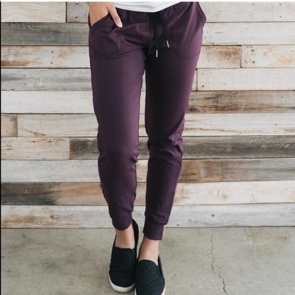 Zyia Unwind Ankle Cinched Stretch Waist Joggers In Plum - Picture 1 of 9